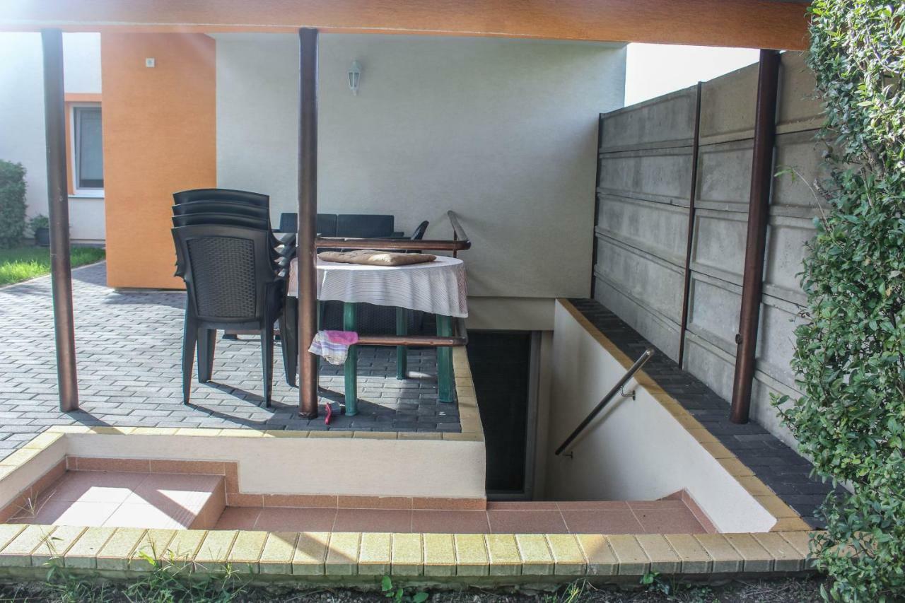 Apartmán Marta Banka Exterior foto
